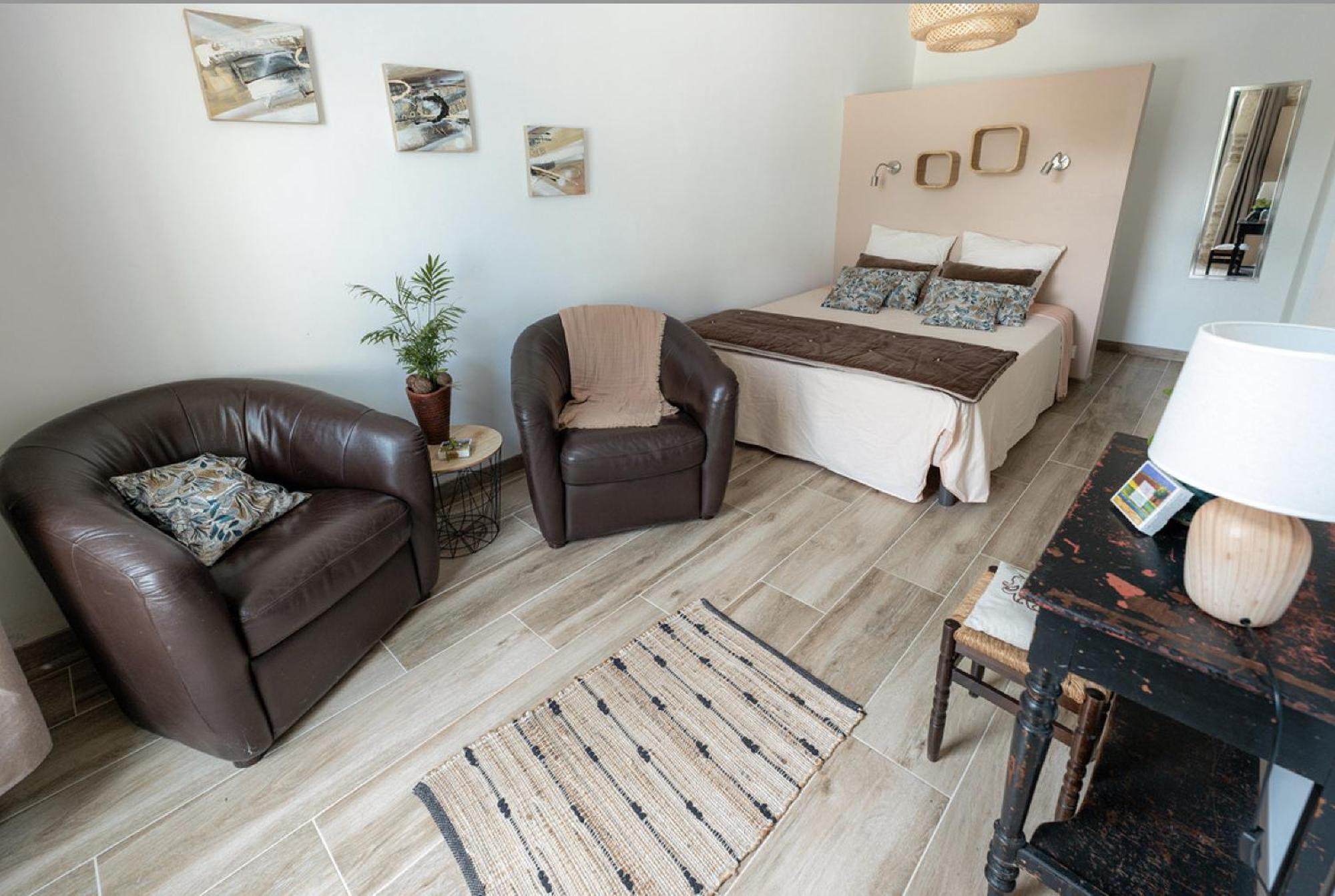 Chambre D'Hotes De La Savonnerie Venejan Екстер'єр фото